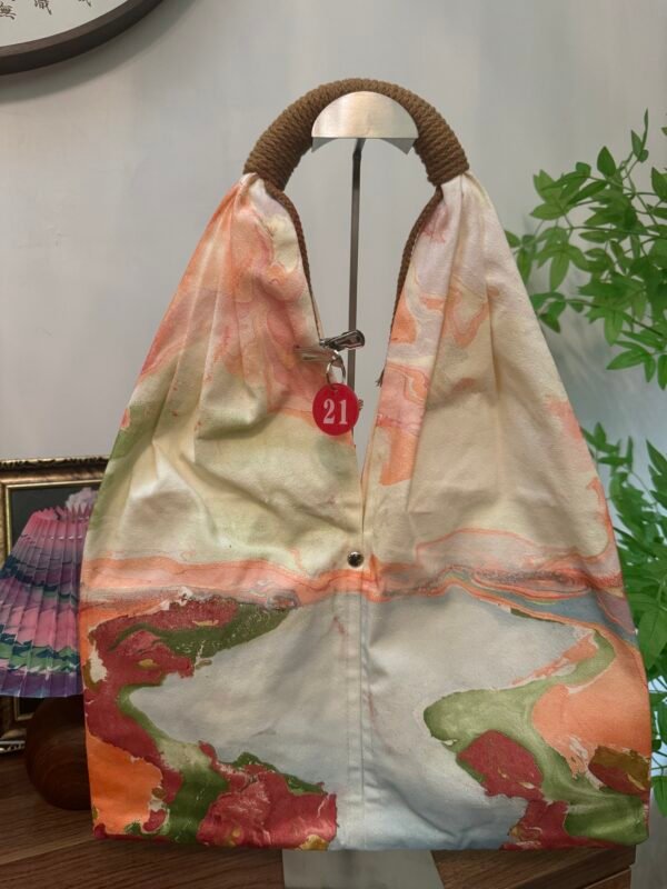 Horizon Flow Hobo Tote